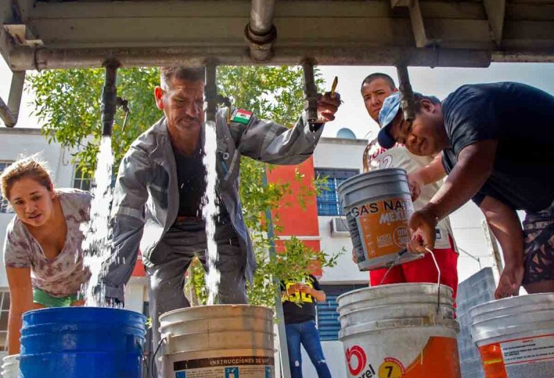 Más de 50 días sin ver caer una gota de agua de la llave… Monterrey es un infierno