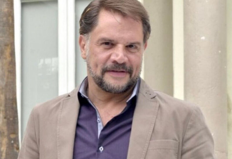 Héctor Parra es absuelto de delitos sexuales; última audiencia será 18 de mayo