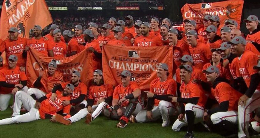 Orioles conquista el título de la División Este de la LA