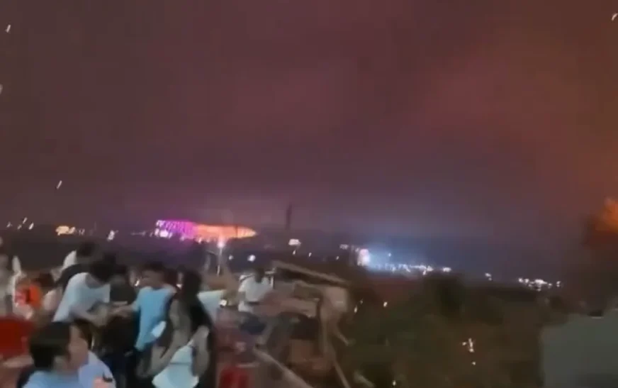🔥 Show de drones y pirotecnia se sale de control en China: el espectáculo terminó en llamas